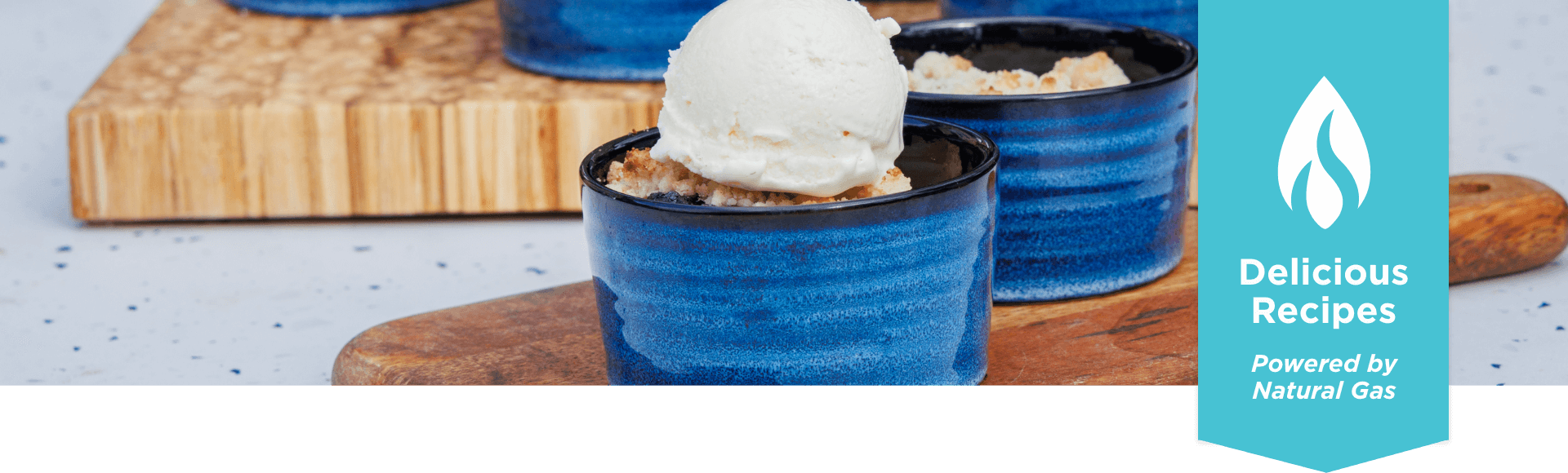 PeachCobbler-Hero Peach Cobbler